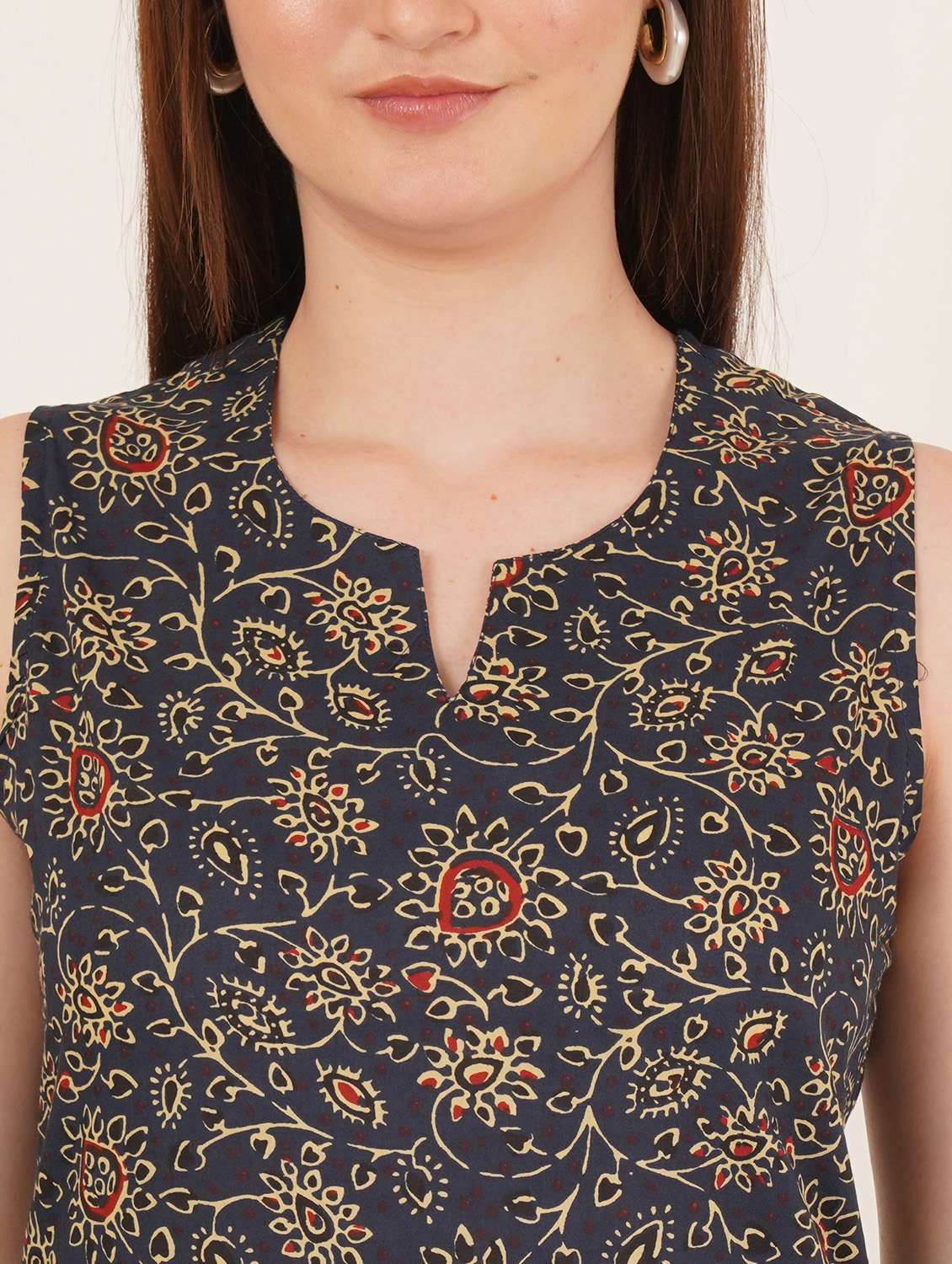women printed sleeveless straight kurti - 22542885 -  Standard Image - 1
