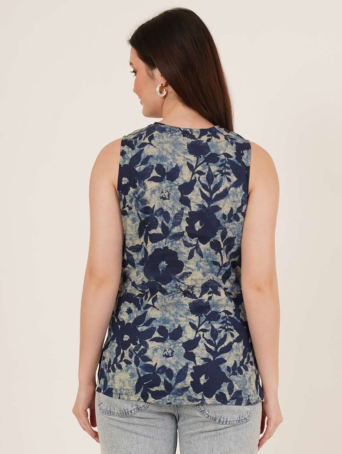 women printed sleeveless straight kurti - 22542886 -  Standard Image - 4