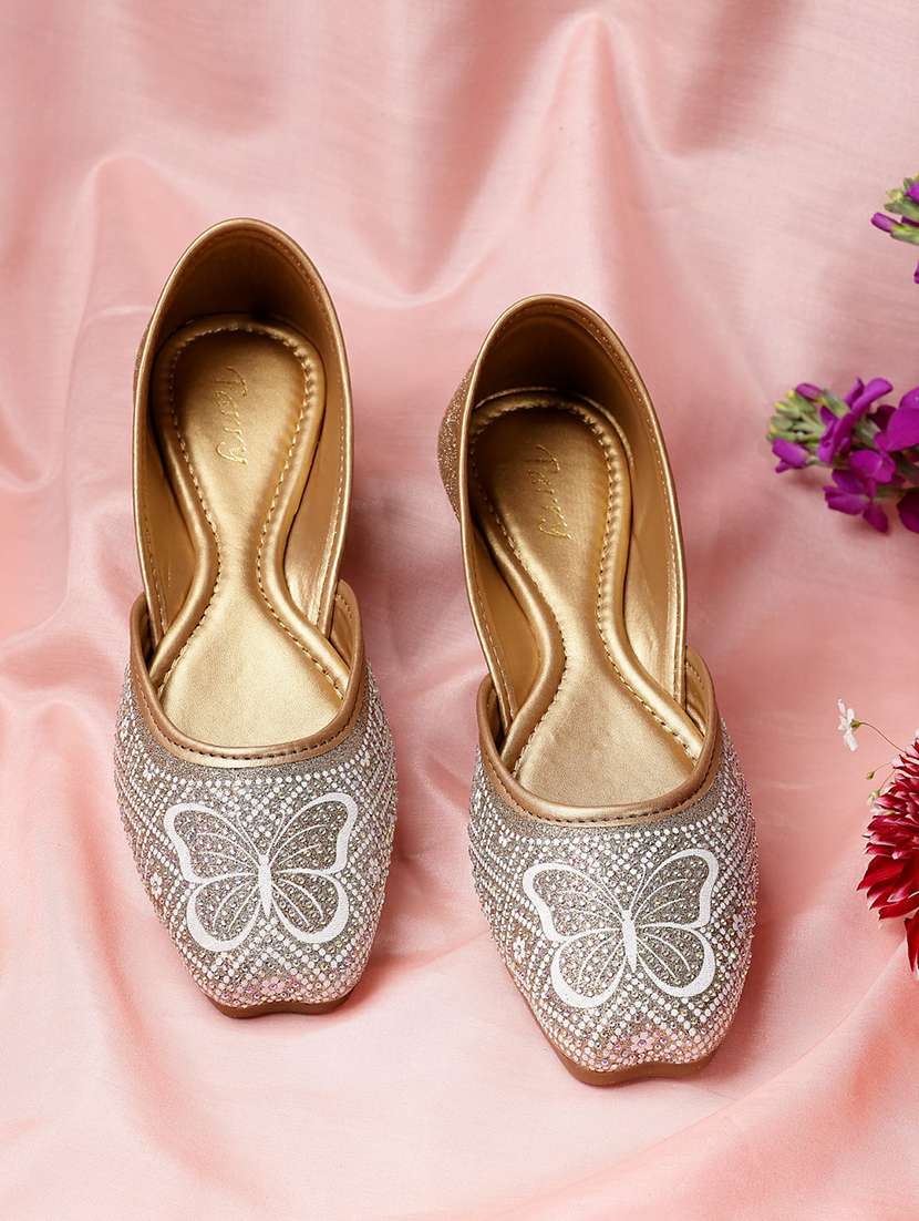 women embellished slip on jutis