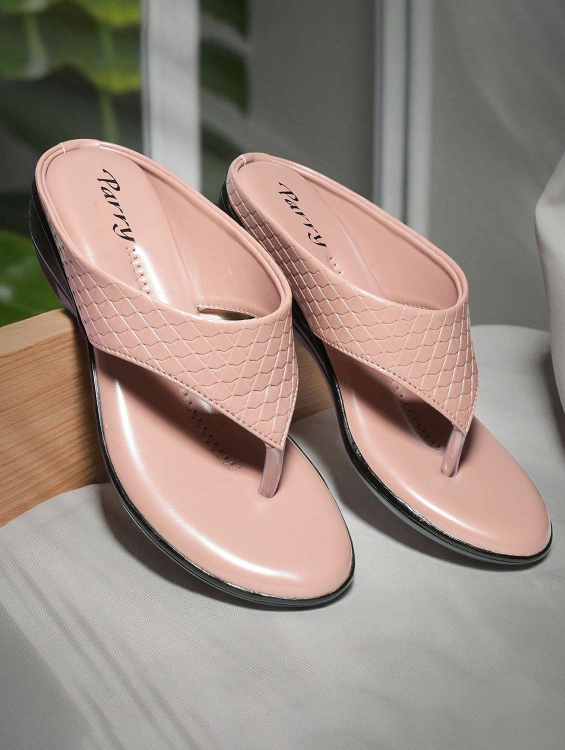 women textured toe separator wedges