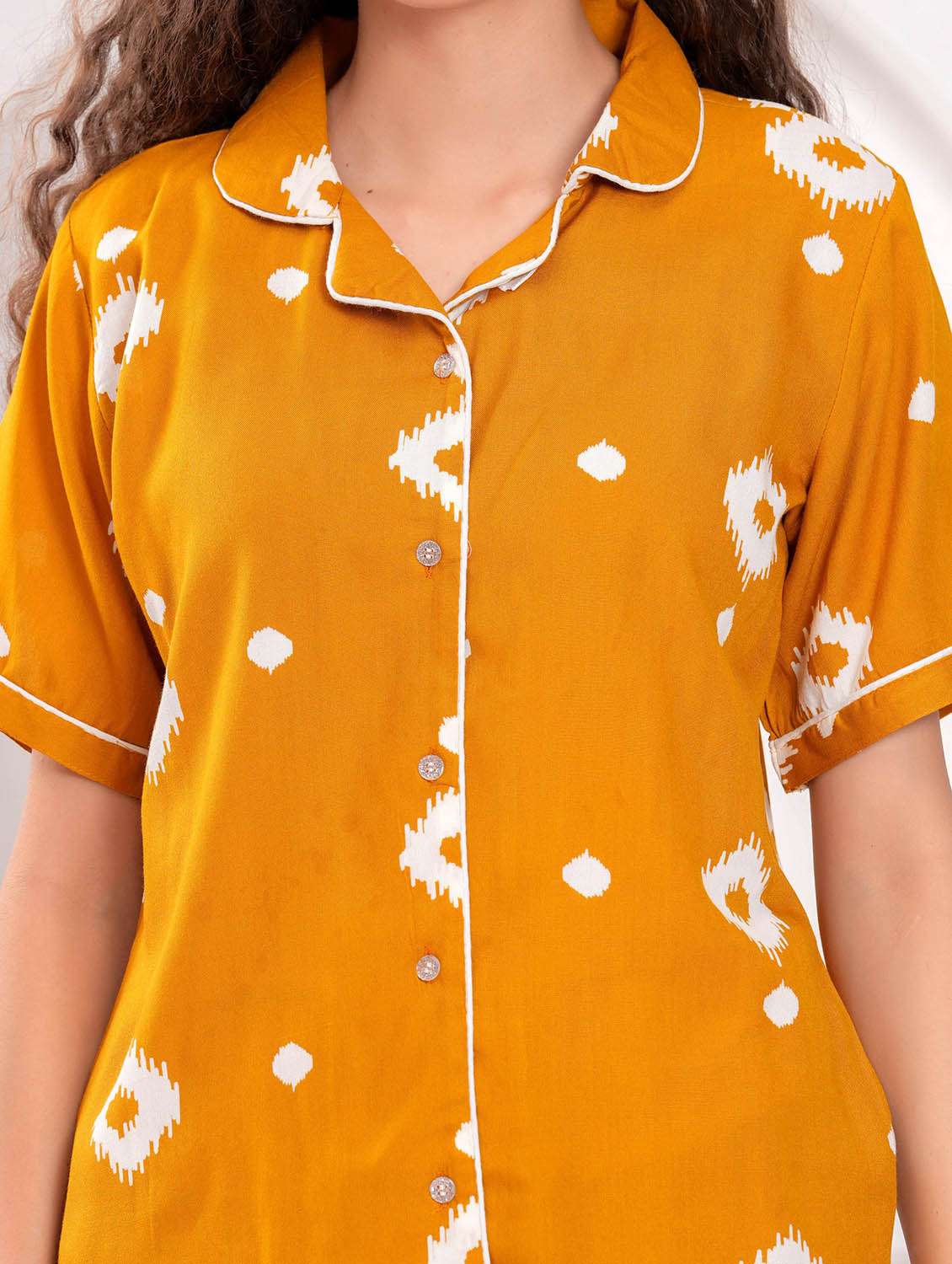women printed short sleeves shirt and pyjama set - 22543203 -  Standard Image - 1