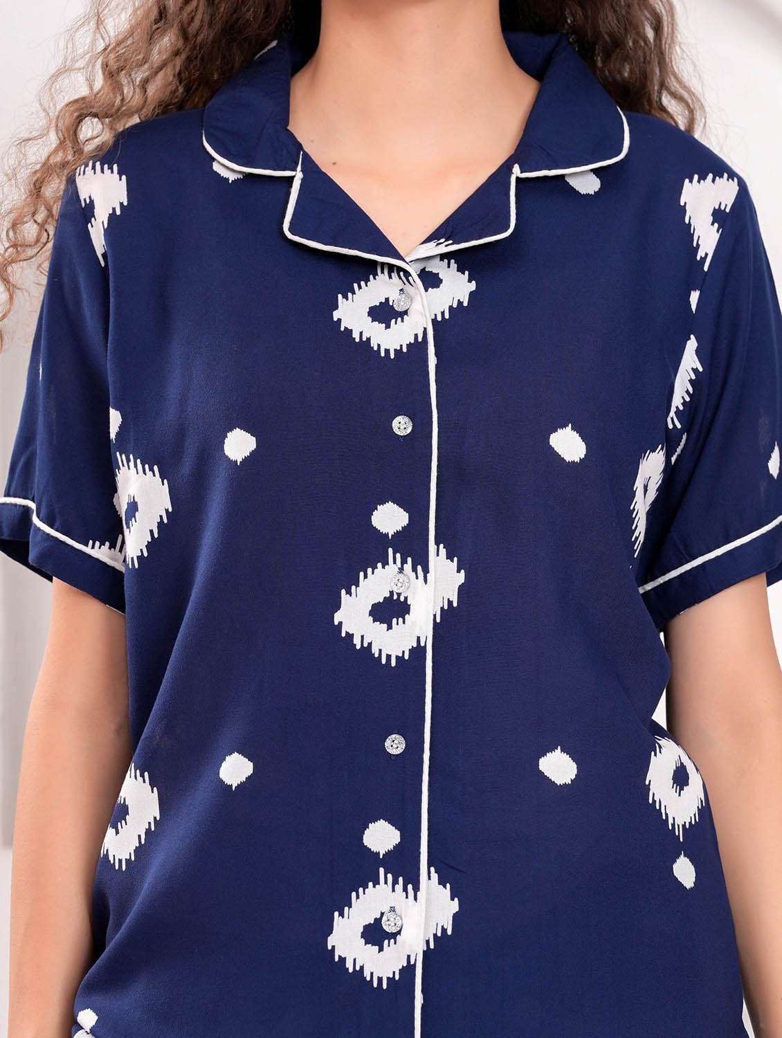 women printed short sleeves shirt and pyjama set - 22543204 -  Standard Image - 1