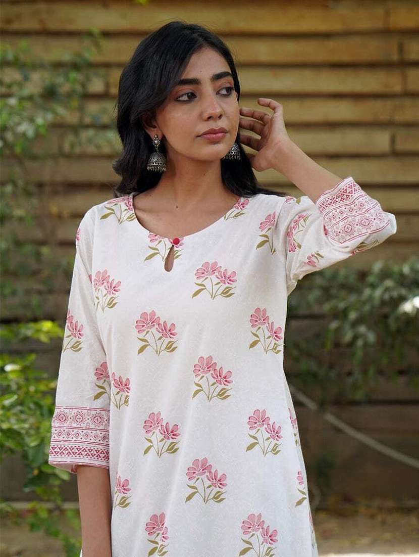 Women Printed Three Quarter Sleeves Kurta Salwar Set - 22543588 -  Standard Image - 1