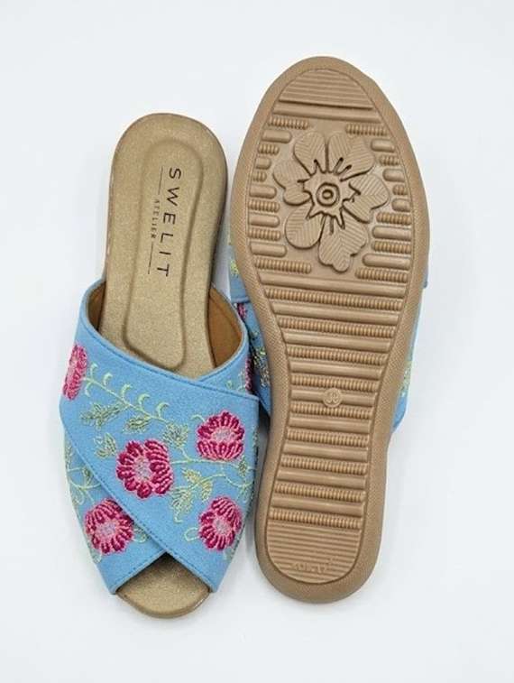 women embroidered slip on flats - 22543807 -  Standard Image - 4