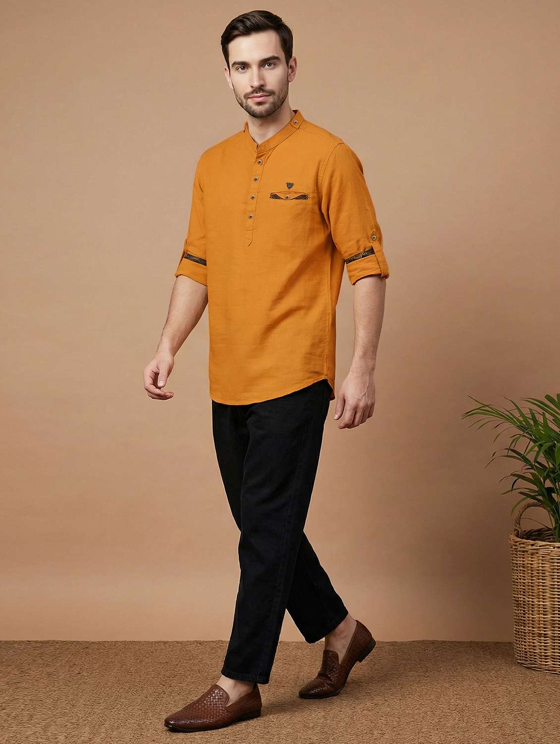 men solid mandarin neck short kurta - 22543960 -  Standard Image - 4