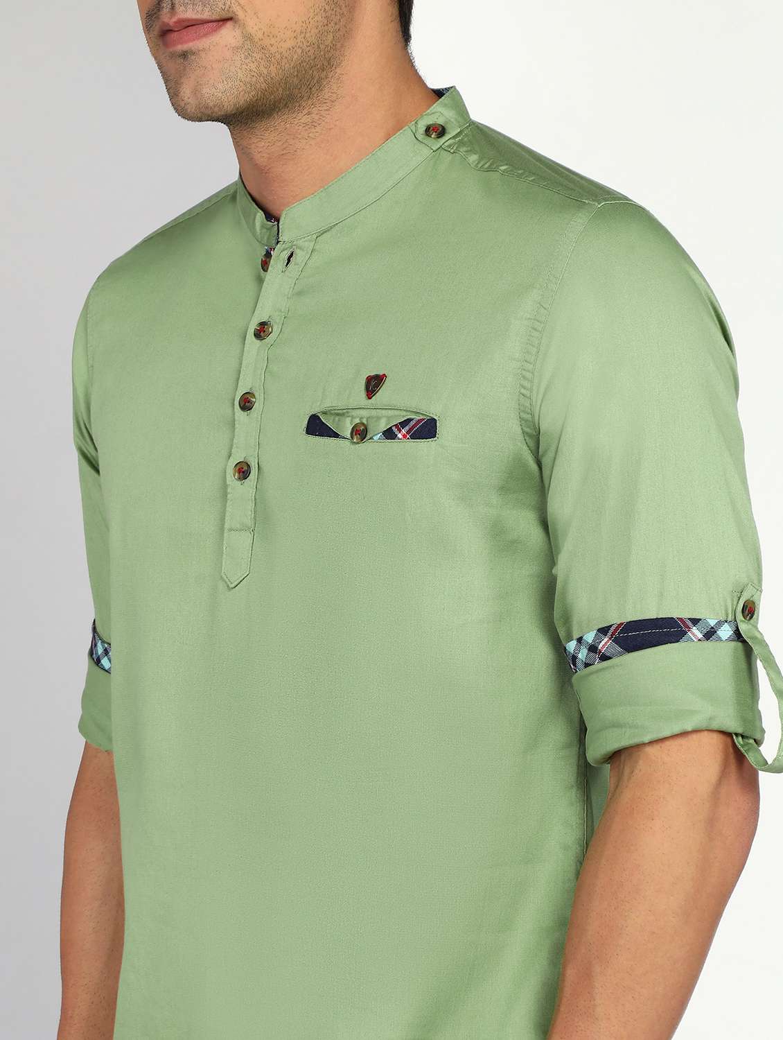 Men Solid Mandarin Neck Short Kurta - 22543966 -  Standard Image - 1