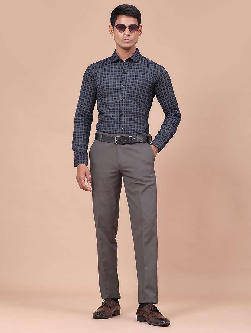 men solid mid rise flat formal trouser - 22544424 -  Standard Image - 4