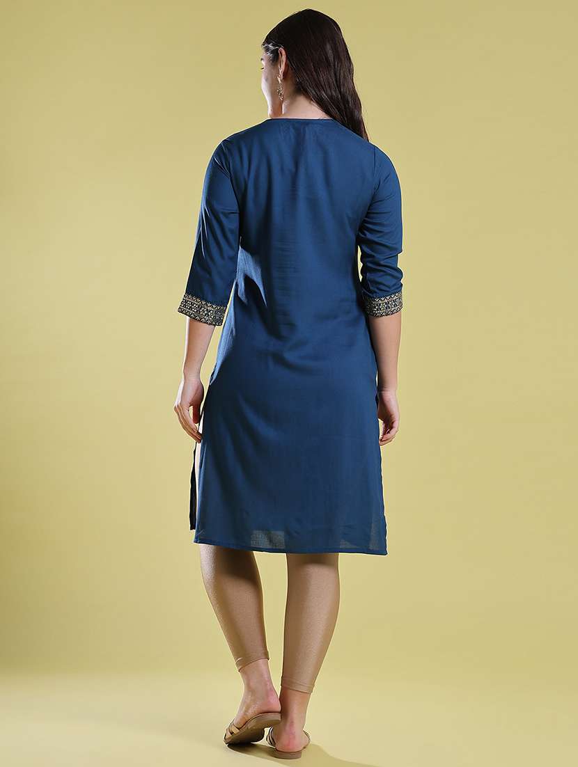 Women Embroidered Three Quarter Sleeve Straight Kurta - 22545337 -  Standard Image - 4