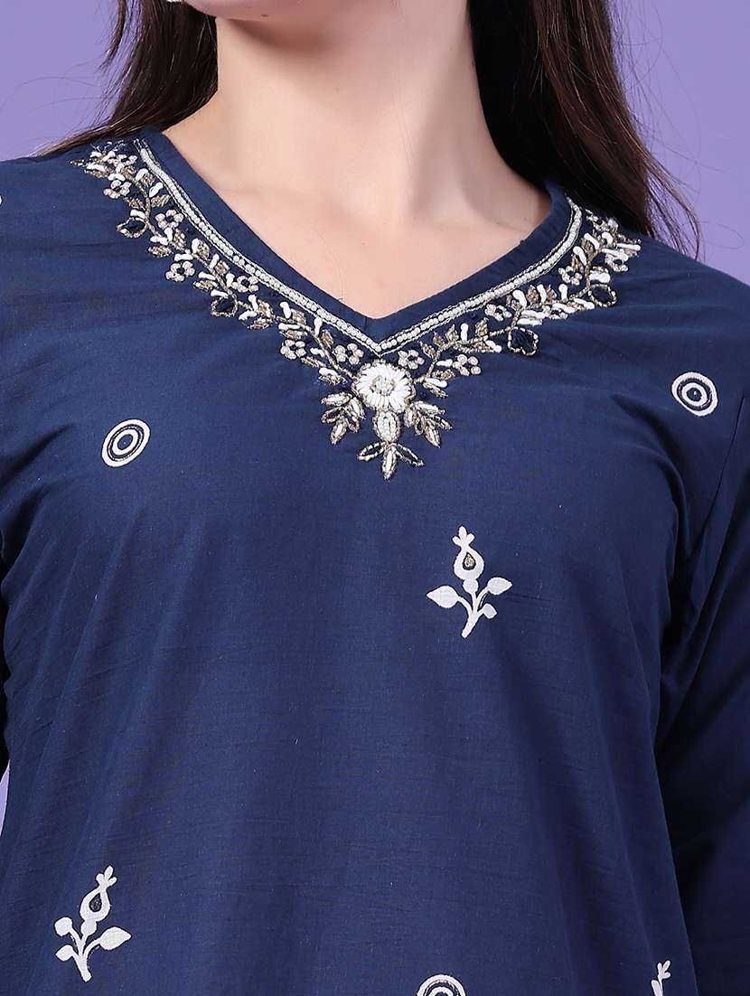 Women Printed Three Quarter Sleeve Kurta Pant With Dupatta Set - 22546274 -  Standard Image - 1