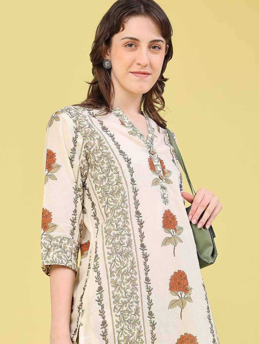 Women Printed Three Quarter Sleeve Straight Kurta - 22547348 -  Standard Image - 1