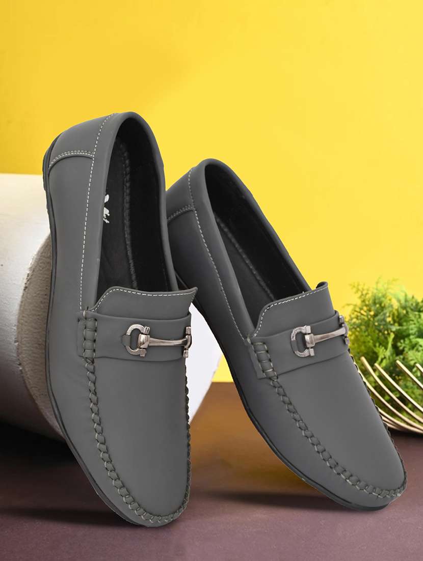 men solid slip on horsebit loafer