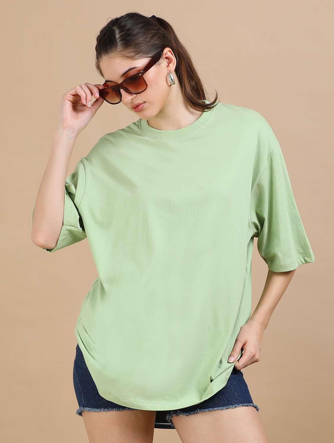 women solid short sleeves oversized t-shirt