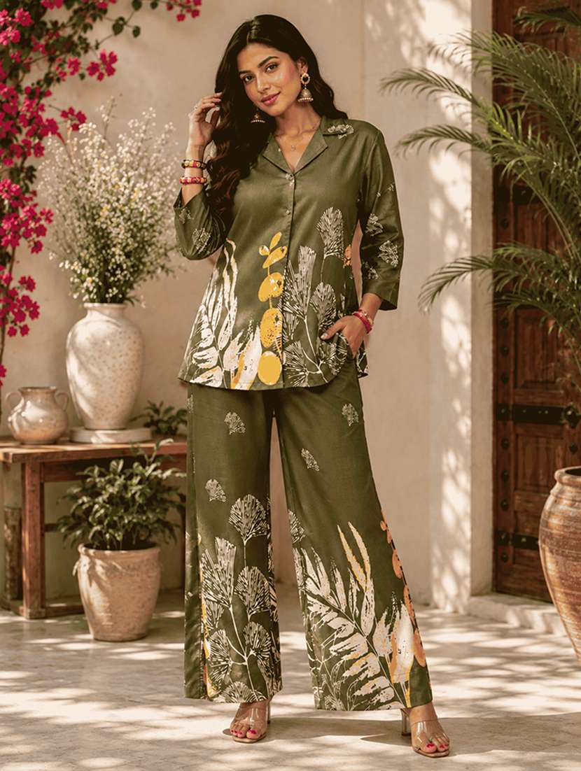 women printed collared shirt and trouser co-ord set - 22548014 -  Standard Image - 1