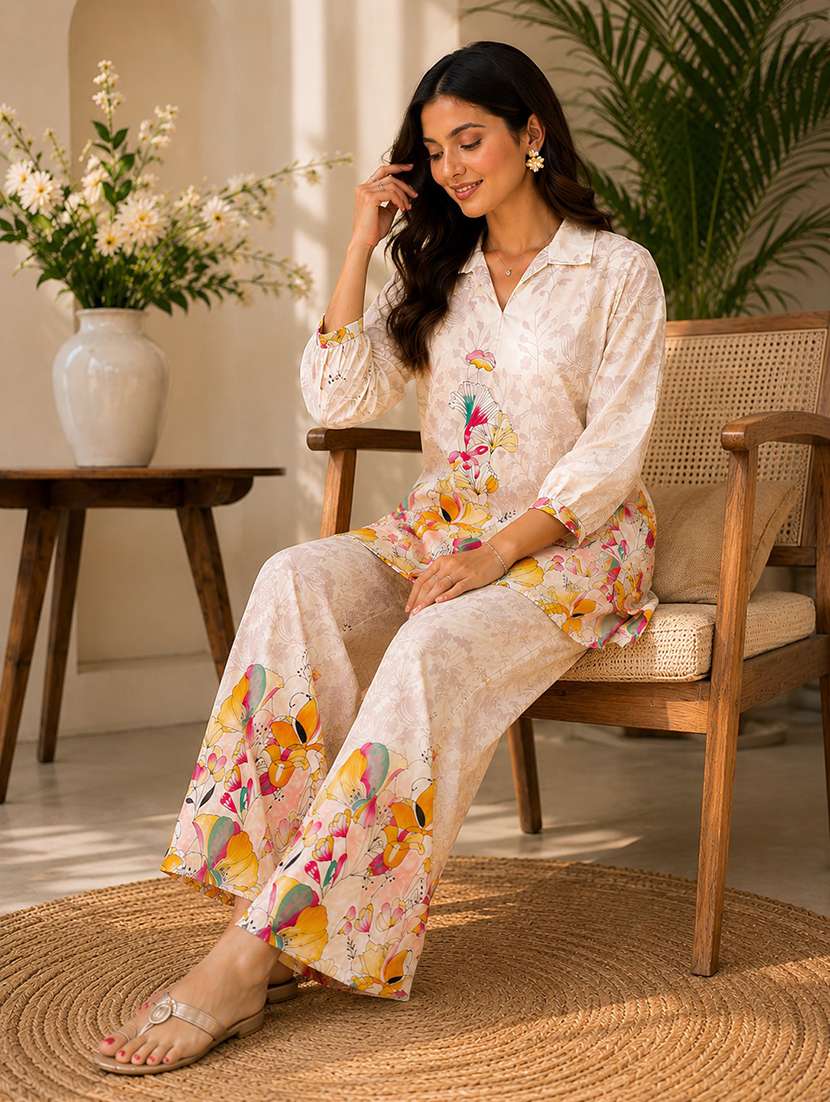 women printed collared top and trouser co-ord set - 22548017 -  Standard Image - 4