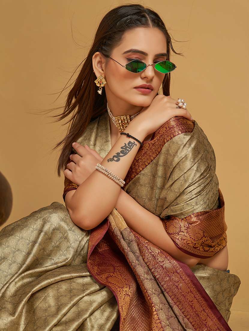 Women Self Design Bordered Saree With Blouse - 22548109 -  Standard Image - 1