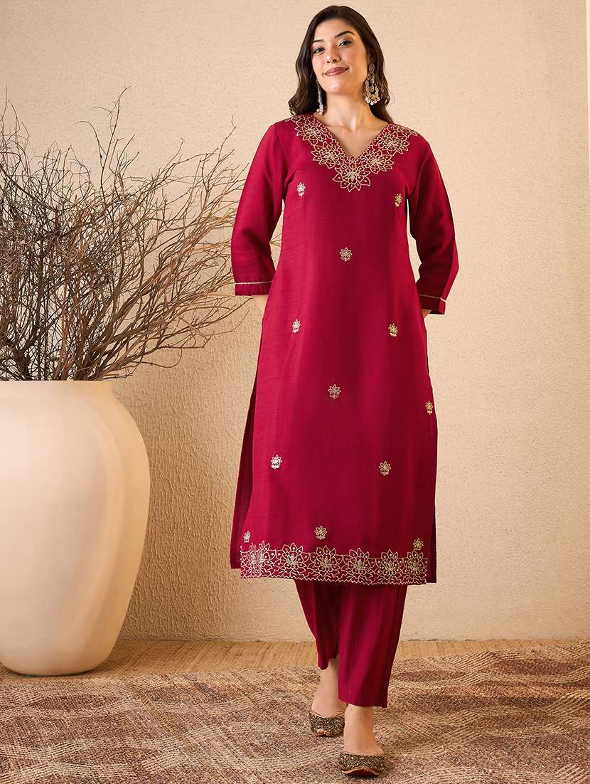women embroidered three quarter sleeve kurta pant with dupatta set - 22548117 -  Standard Image - 4