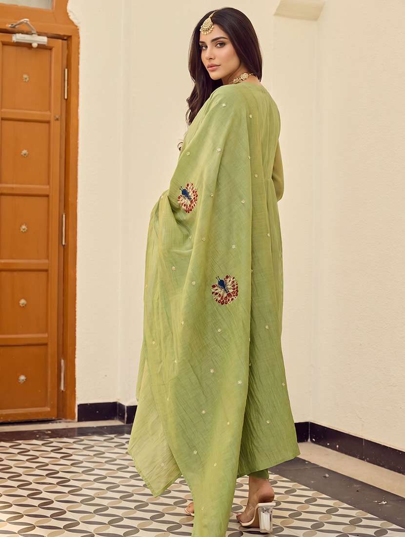 women embroidered long sleeve kurta pant with dupatta set - 22548119 -  Standard Image - 4