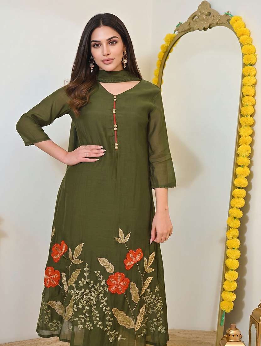 women embroidered three quarter sleeve kurta pant with dupatta set - 22548123 -  Standard Image - 1