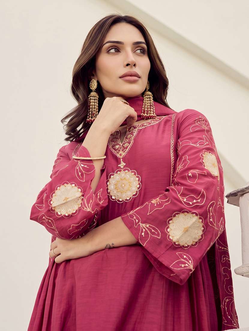 women embroidered long sleeve kurta pant with dupatta set - 22548124 -  Standard Image - 1