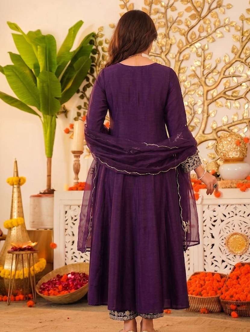 women embroidered long sleeve kurta pant with dupatta set - 22548126 -  Standard Image - 4