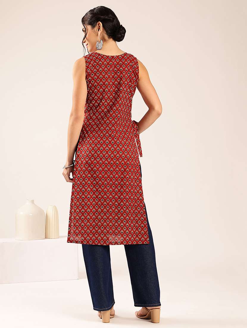women printed sleeveless straight kurta - 22548332 -  Standard Image - 4