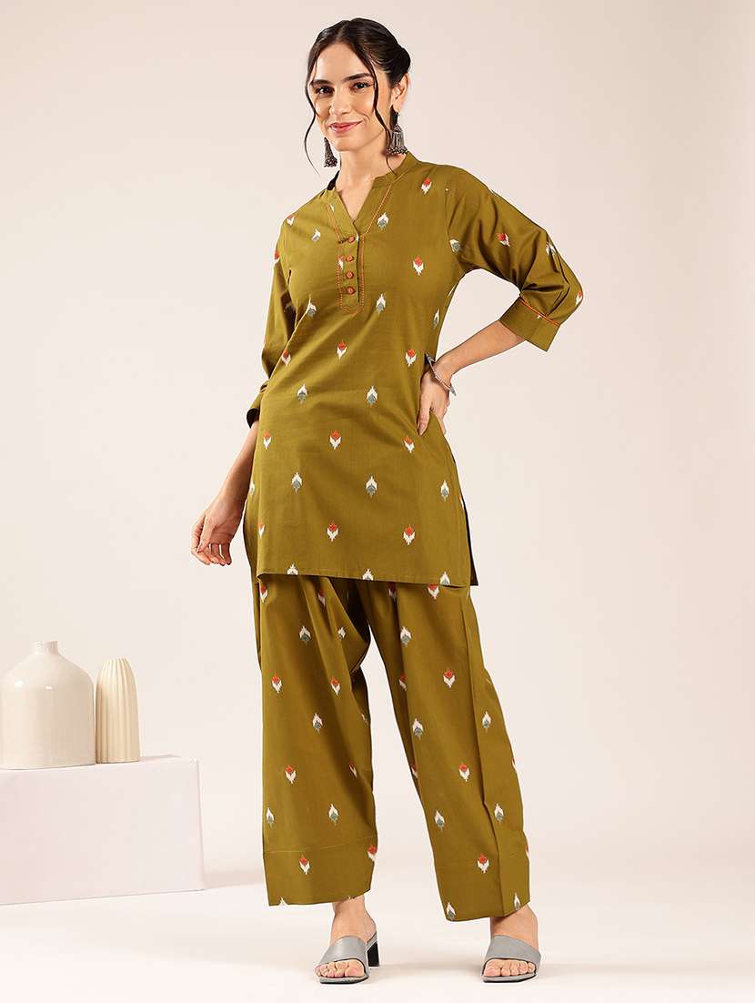 women printed three quarter sleeves ethnic co-ord set - 22548343 -  Standard Image - 1