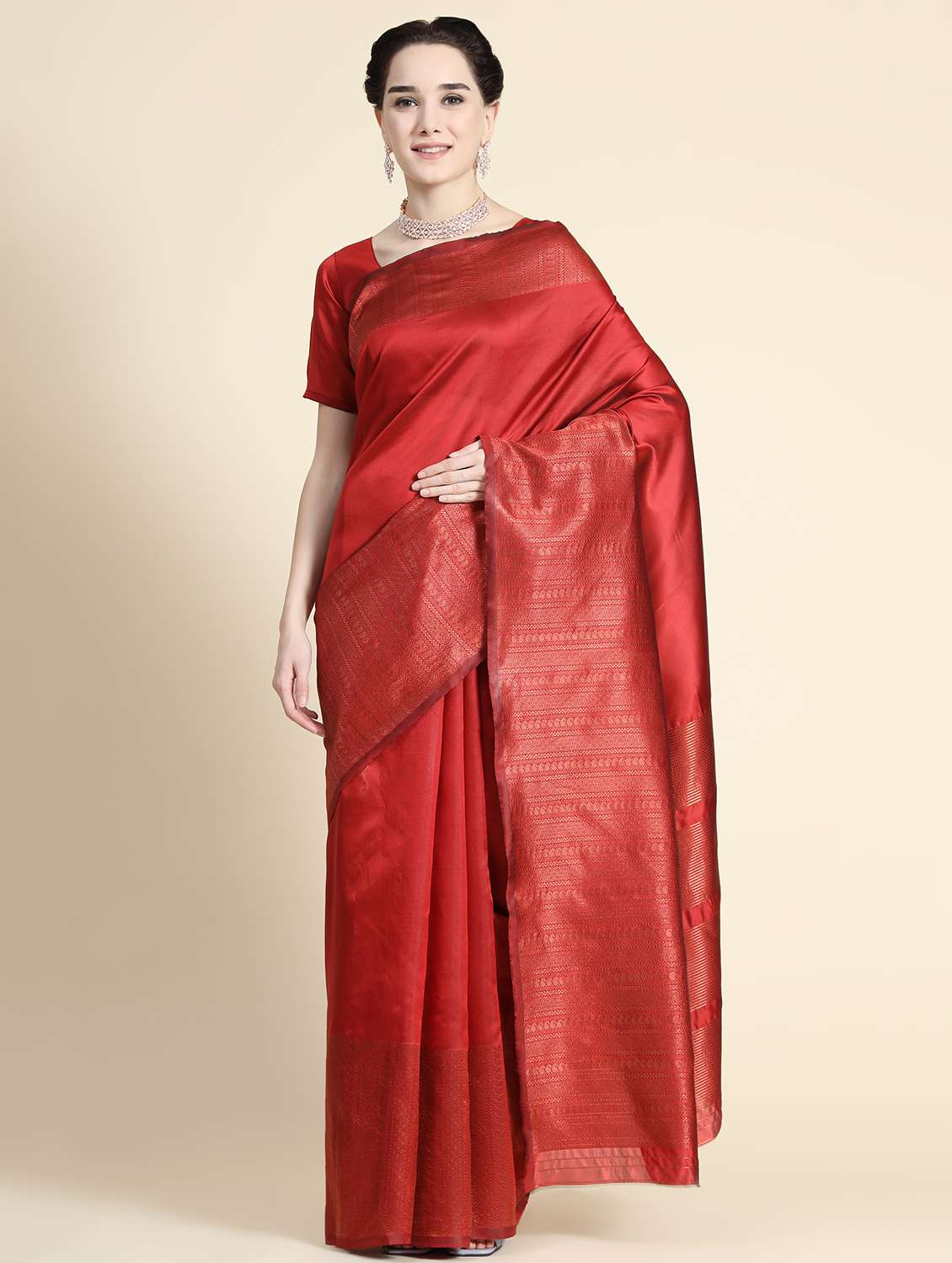 women solid with bordered saree with blouse