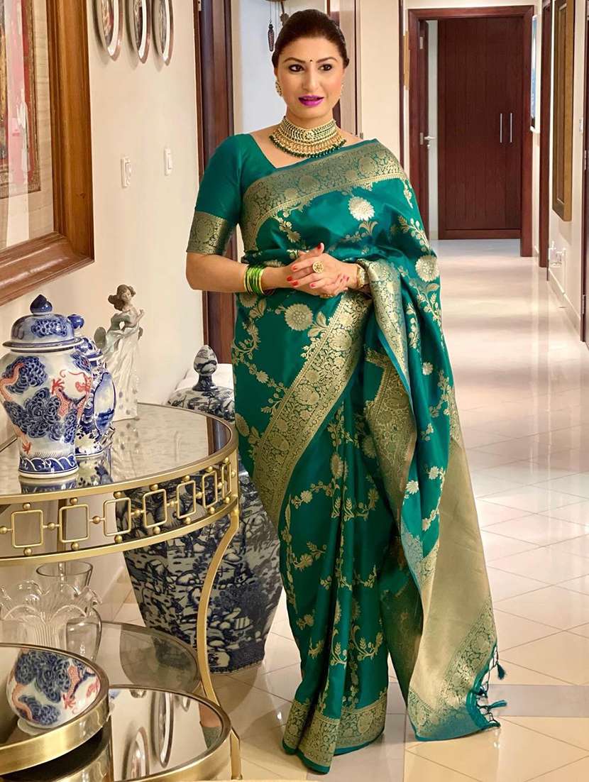 Women Self Design Banarasi Saree With Blouse - 22548514 -  Standard Image - 1