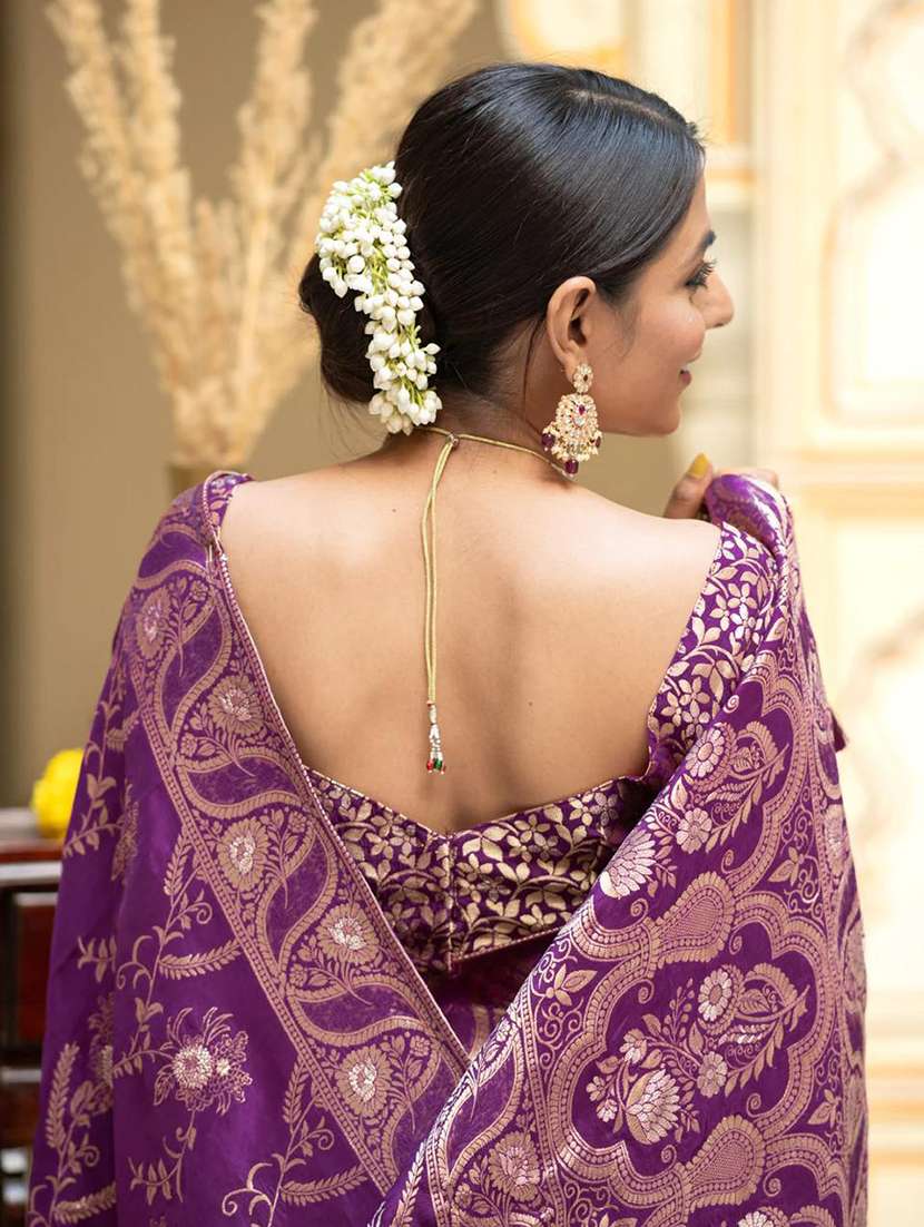 women self design banarasi saree with blouse - 22548532 -  Standard Image - 4