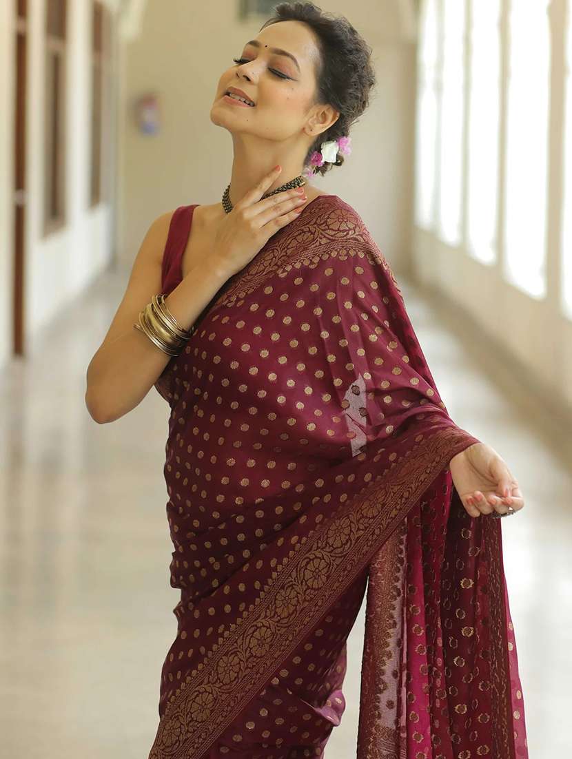 women self design banarasi saree with blouse - 22548556 -  Standard Image - 4