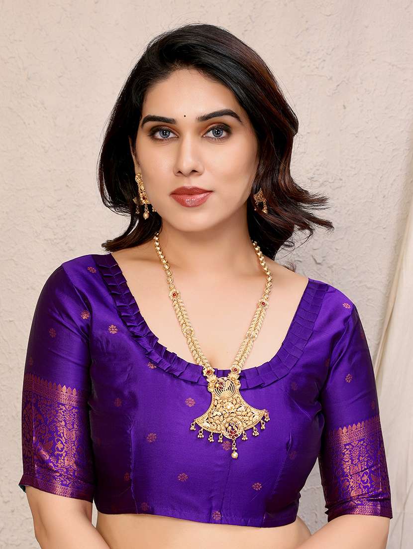 Women Self Design Banarasi Saree With Blouse - 22548989 -  Standard Image - 4