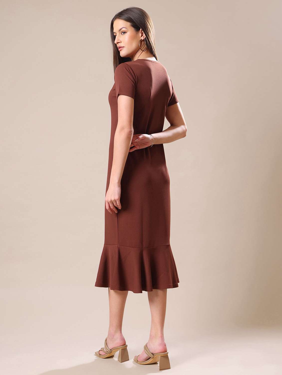 Women Solid Short Sleeves Sheath Dress - 22549151 -  Standard Image - 4