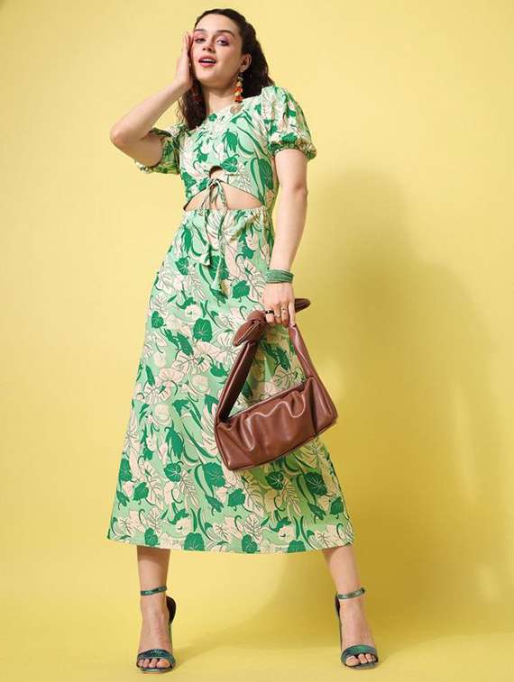 women printed short sleeves a-line dress - 22549303 -  Standard Image - 4