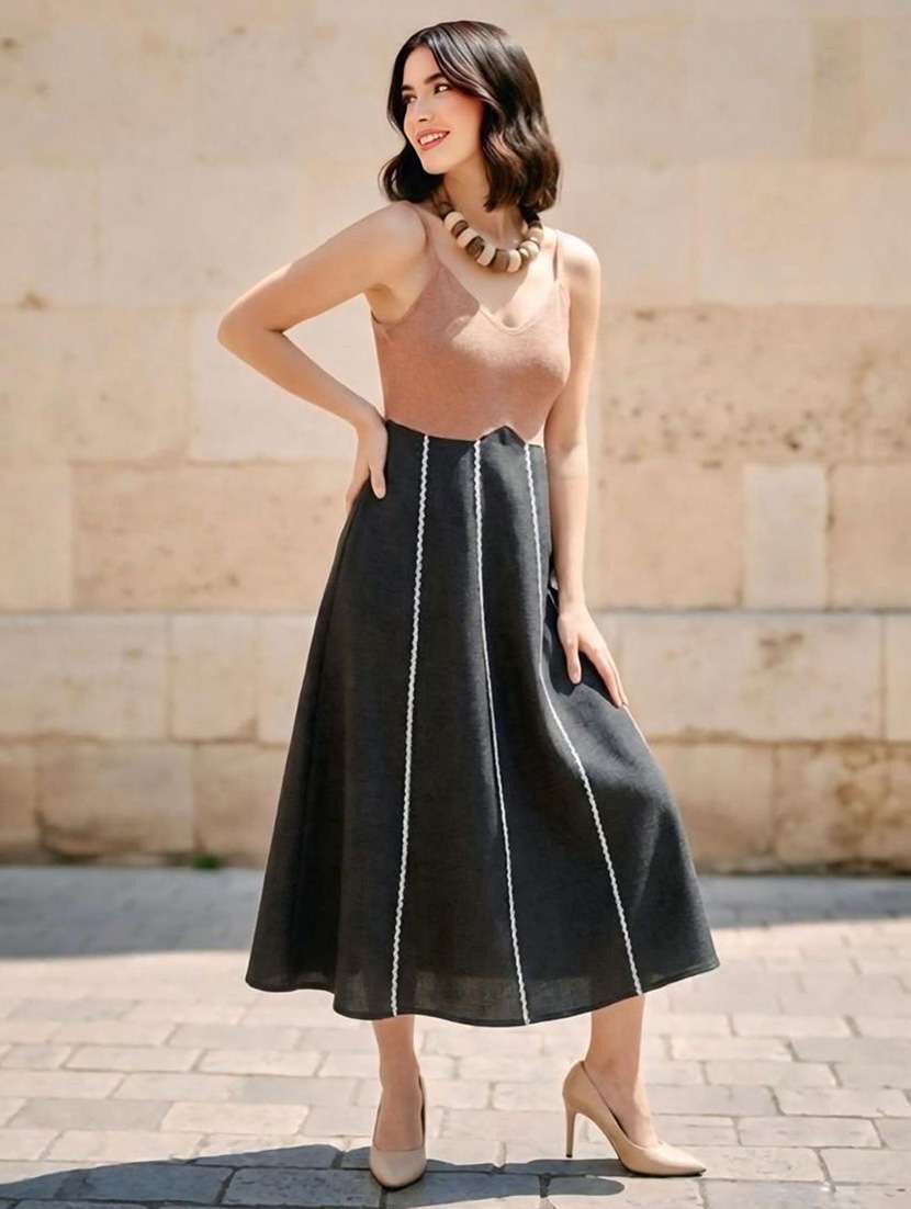 women colourblocked shoulder strap fit and flare dress