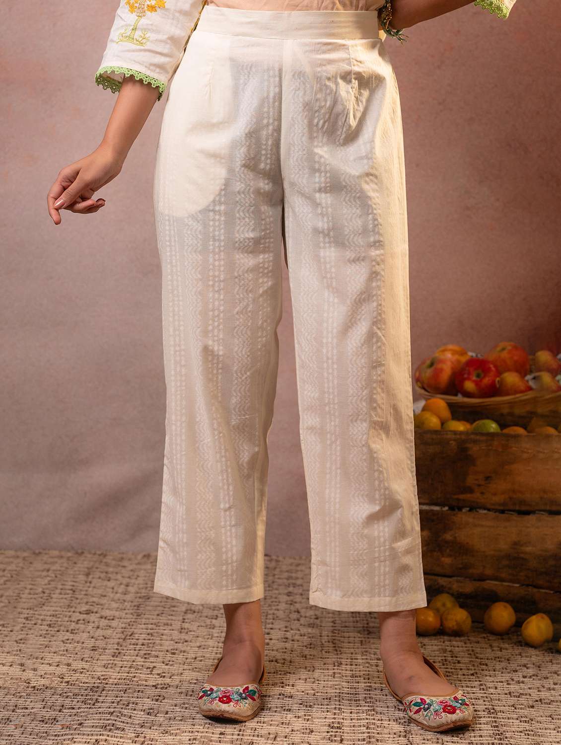 women printed three quarter sleeve kurta pant with dupattta set - 22549961 -  Standard Image - 4