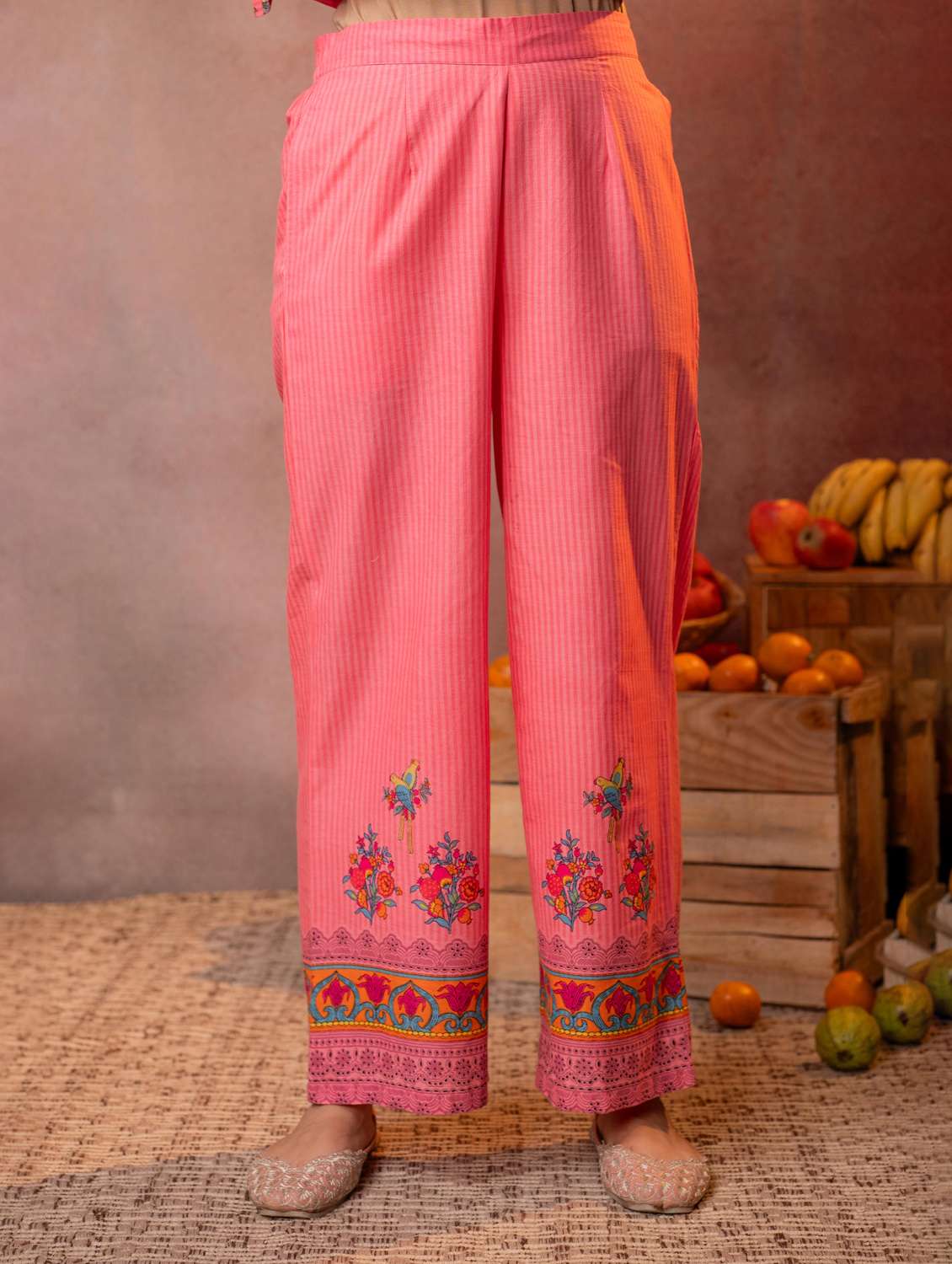 Women Printed Three Quarter Sleeve Kurta Pant With Dupatta Set - 22549987 -  Standard Image - 4