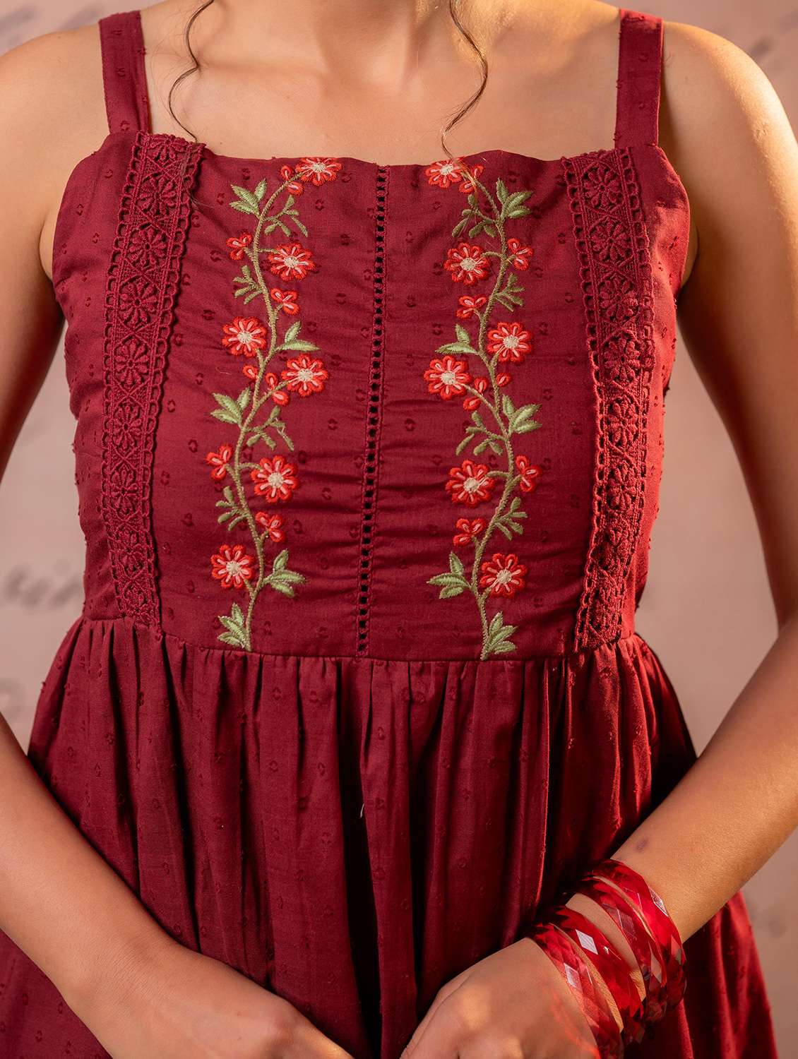 women self design sleeveless a-line dress - 22550181 -  Standard Image - 4