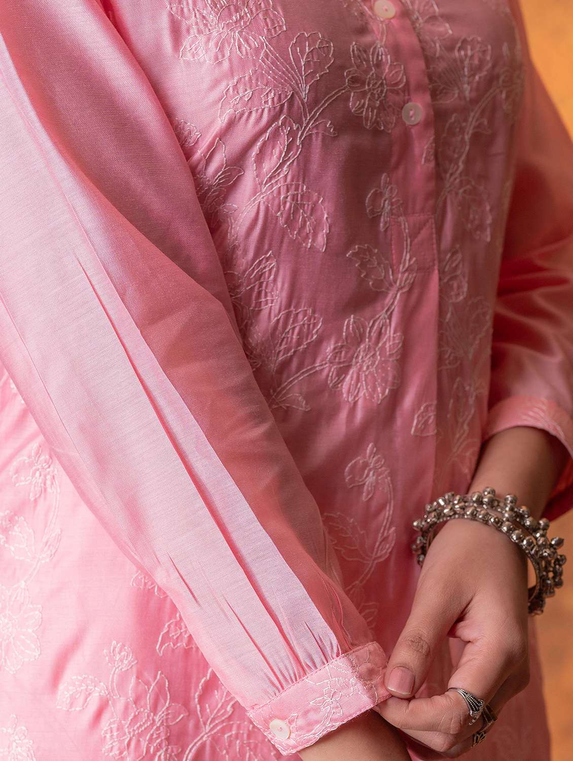 women embroidered three quarter sleeves straight kurta - 22550217 -  Standard Image - 4