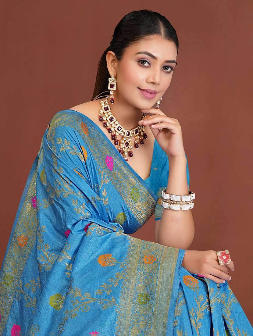 women self design banarasi saree with blouse - 22550383 -  Standard Image - 1