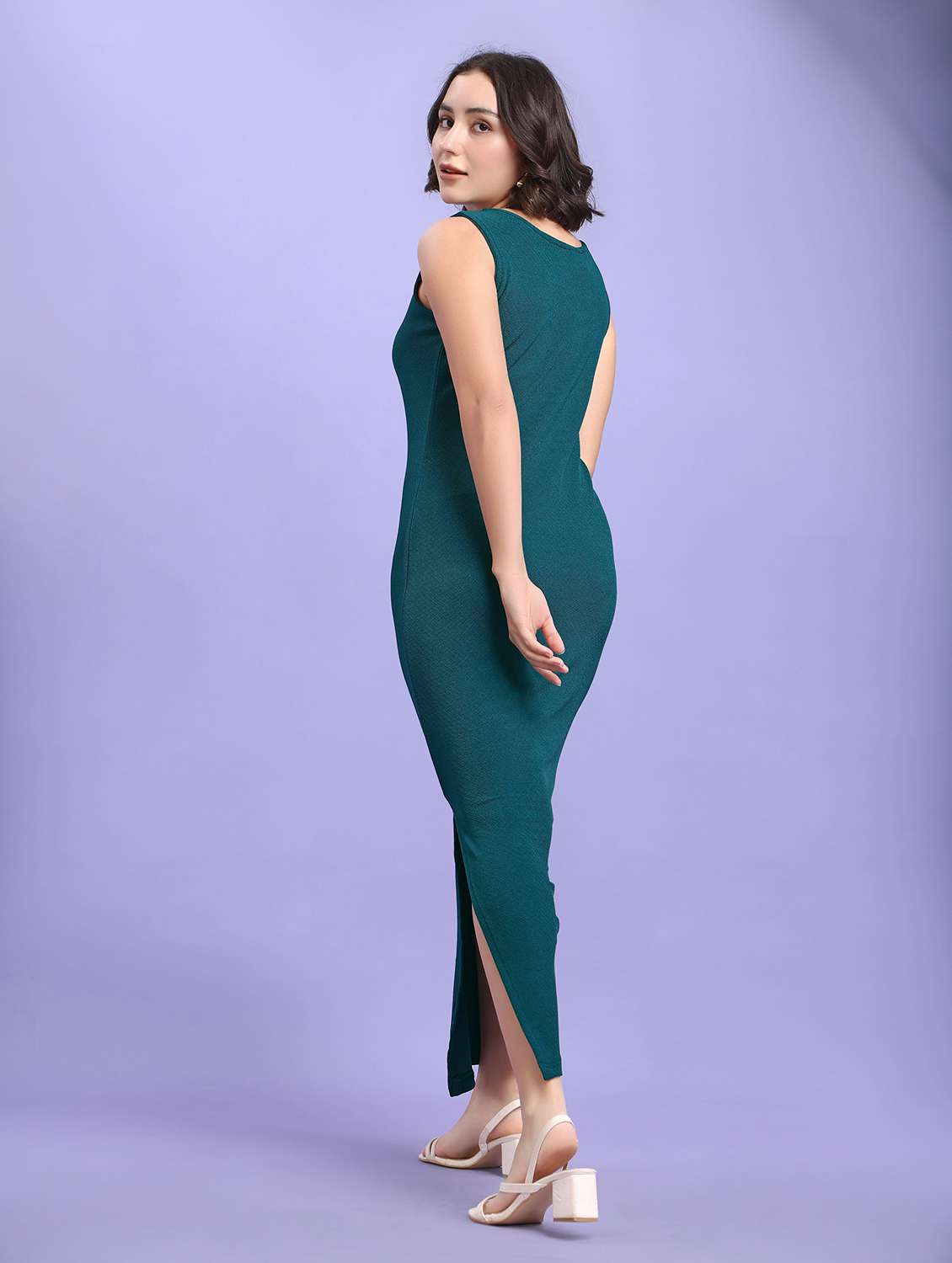 Women Self Design Sleeveless Sheath Dress - 22553326 -  Standard Image - 4