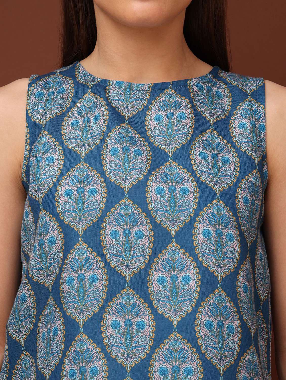 teal cotton blend crop top - 22553627 -  Standard Image - 1