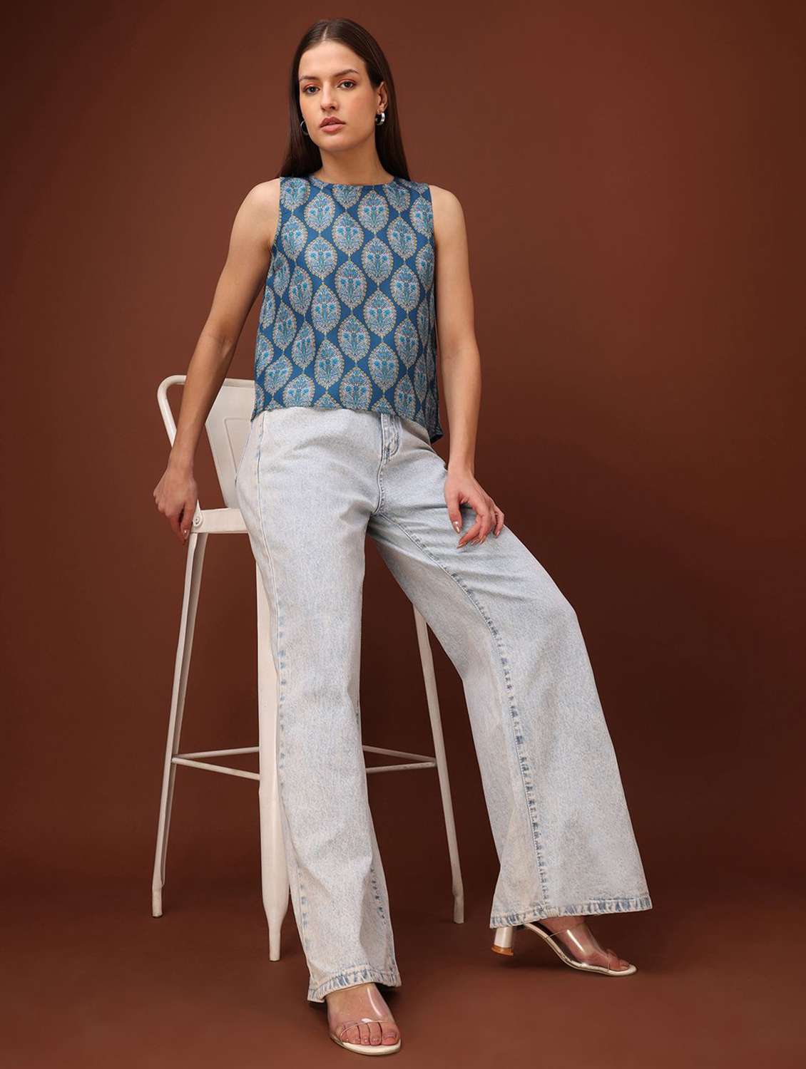 teal cotton blend crop top - 22553627 -  Standard Image - 4