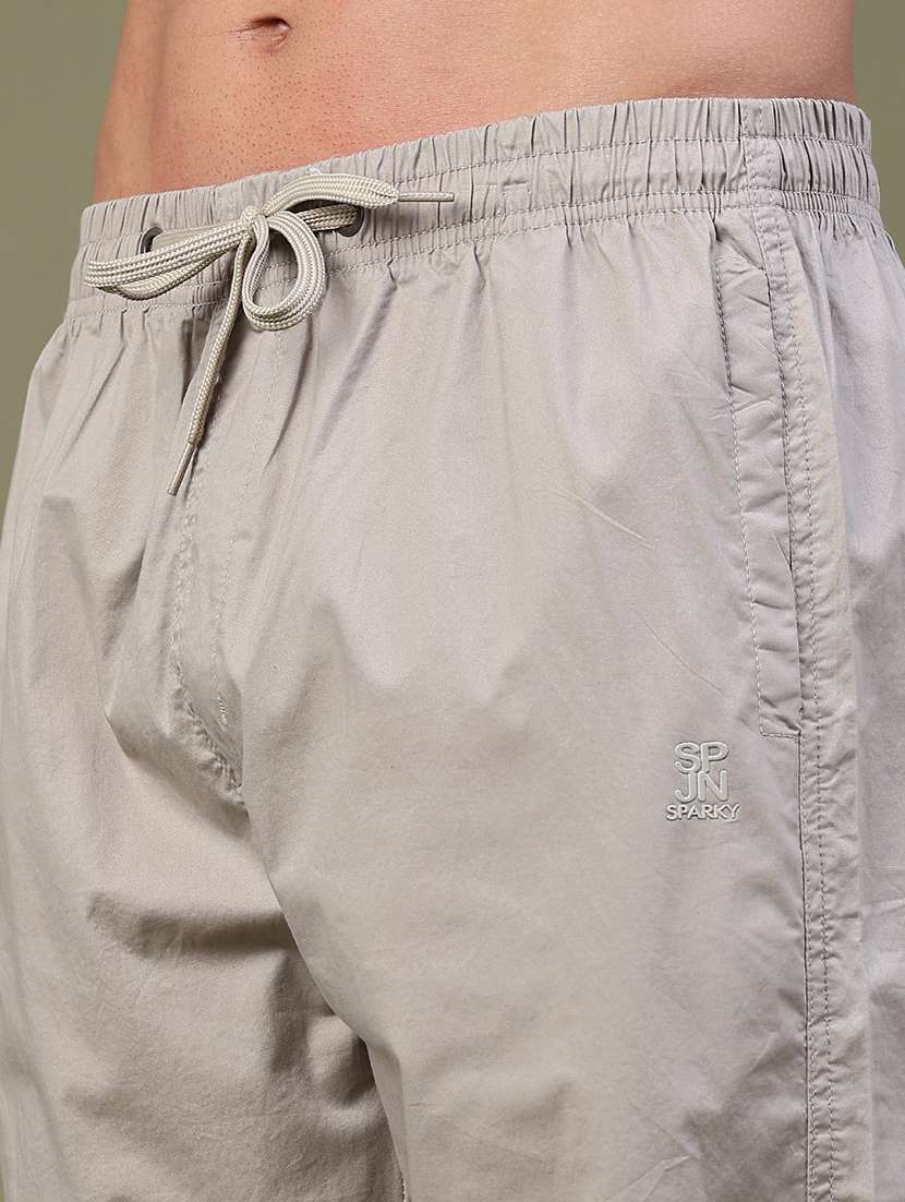 men solid mid rise flat front casual trouser - 22553689 -  Standard Image - 1