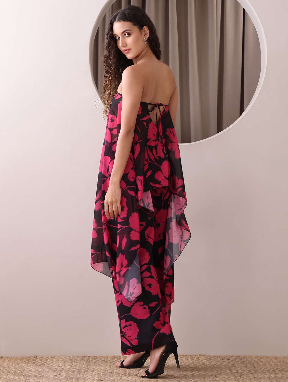 women printed sleeveless top and palazzo co-ord set - 22553748 -  Standard Image - 4