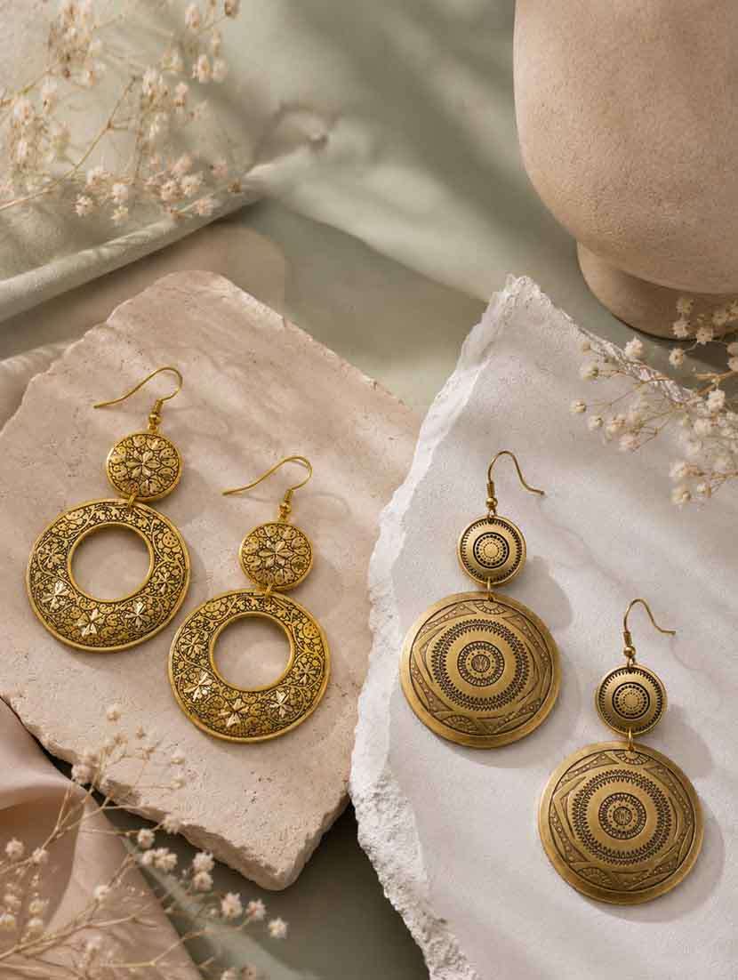 Brass Metal Earrings Combo Pack Of 2 For Women - 22554132 -  Standard Image - 1