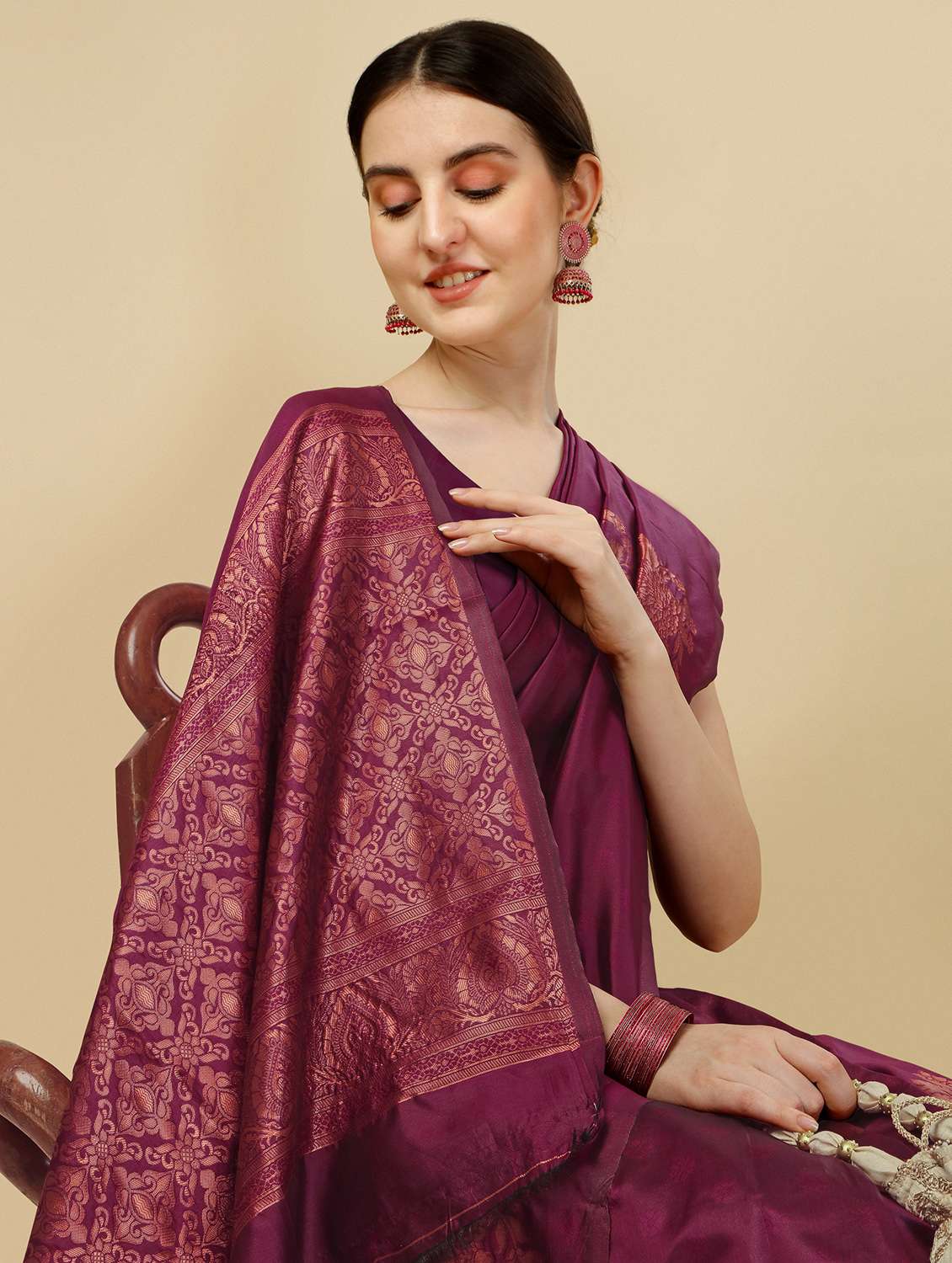 Women Self Design Banarasi Saree With Blouse - 22554546 -  Standard Image - 1