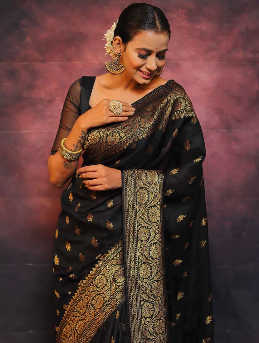 women self design banarasi saree with blouse - 22554572 -  Standard Image - 4