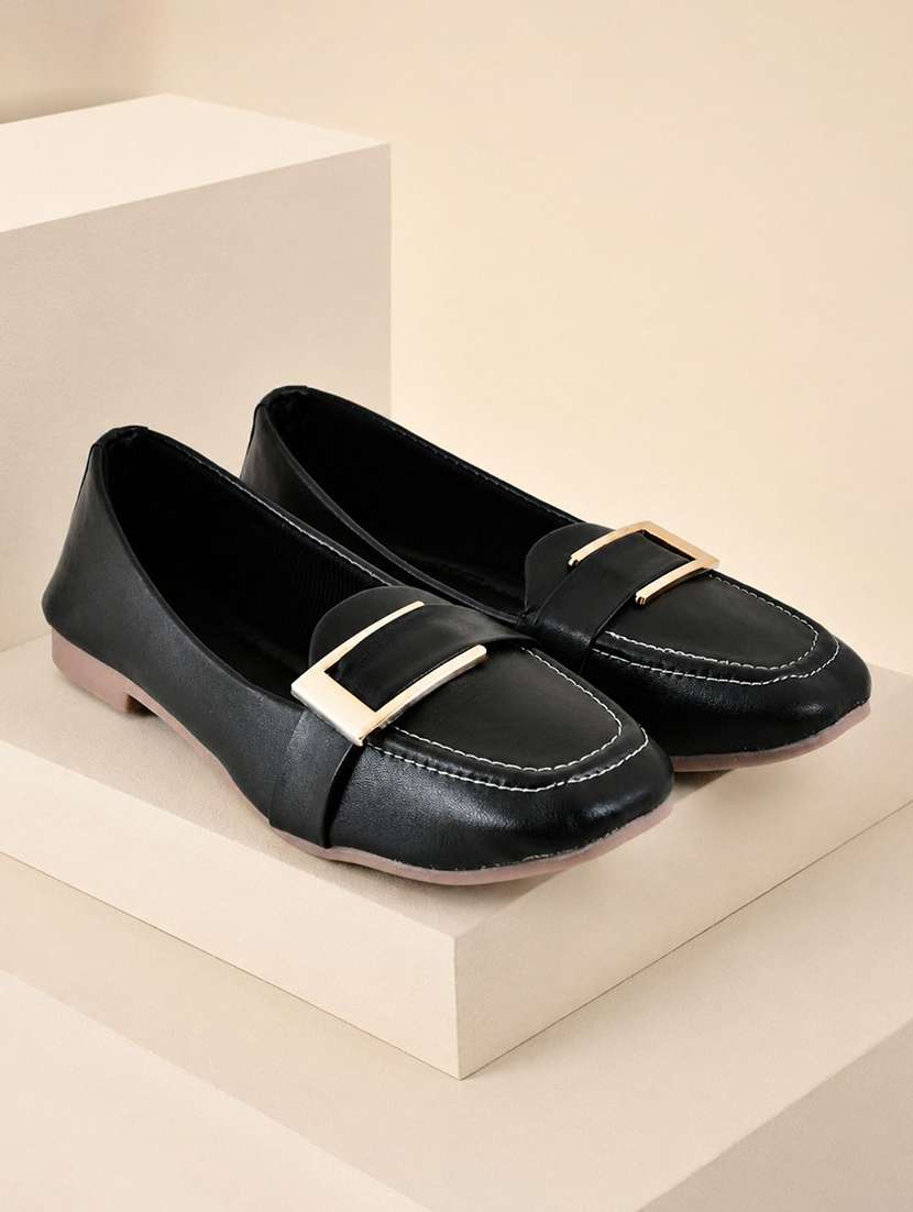 women solid slip on ballerina