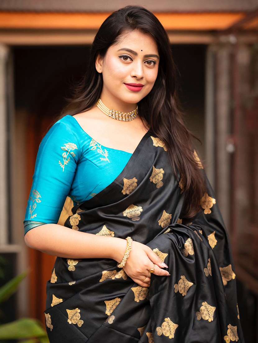Women Self Design Banarasi Saree With Blouse - 22554670 -  Standard Image - 1