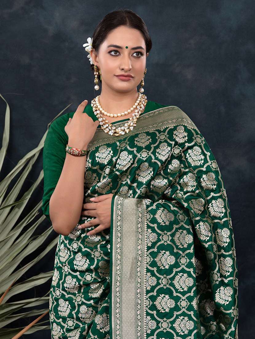 women self design banarasi saree with blouse - 22554685 -  Standard Image - 1